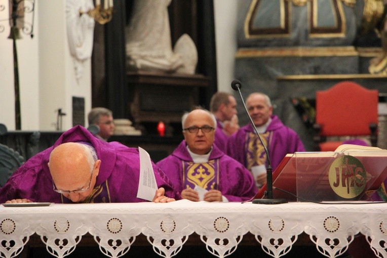 Msza św. za prymasów Polski