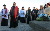 Z Krzyżem w byłym KL Birkenau