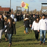 Z Krzyżem w byłym KL Birkenau