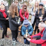 Spacery po łowickich cmentarzach