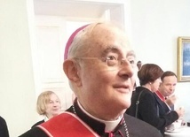 Polonia Restituta dla abp. Hosera