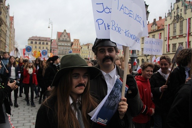 Radosna Parada Niepodległości 2015