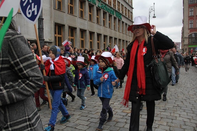 Radosna Parada Niepodległości 2015