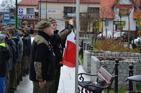 Chwała i cześć bohaterom!