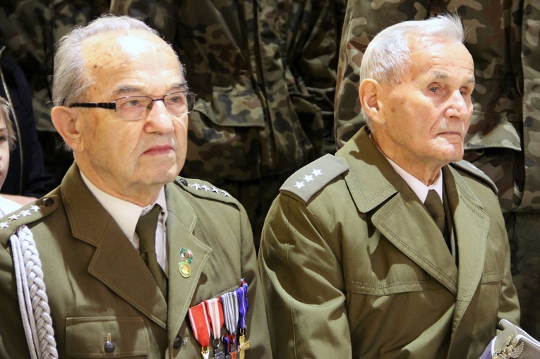 Msza w intencji ojczyzny i z okazji 35. rocznicy sądeckiego KIK-u