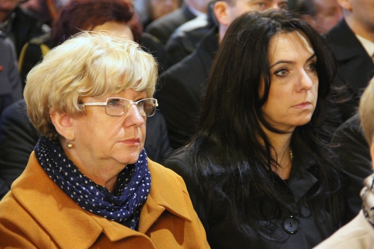 Msza w intencji ojczyzny i z okazji 35. rocznicy sądeckiego KIK-u