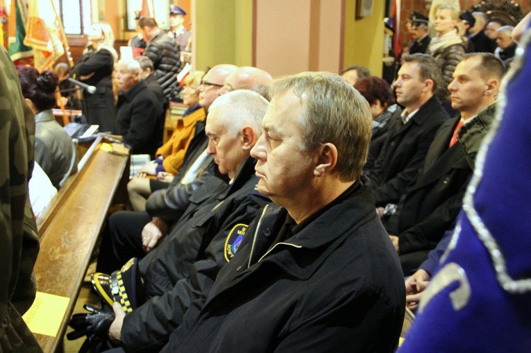 Msza w intencji ojczyzny i z okazji 35. rocznicy sądeckiego KIK-u