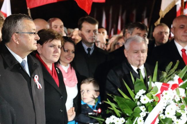 Modlitwy i deklaracje polityczne PiS