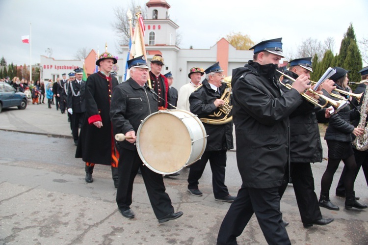 Uroczystości patriotyczne w Łyszkowicach