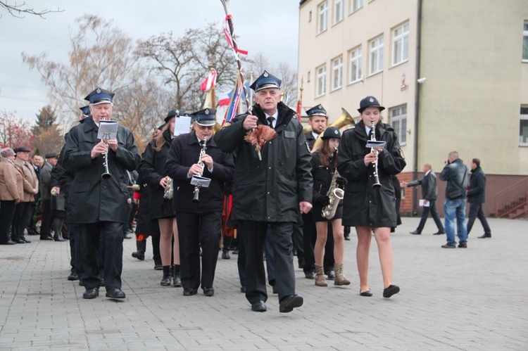 Uroczystości patriotyczne w Łyszkowicach