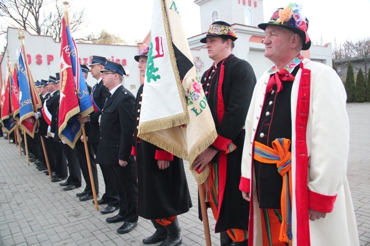 Uroczystości patriotyczne w Łyszkowicach