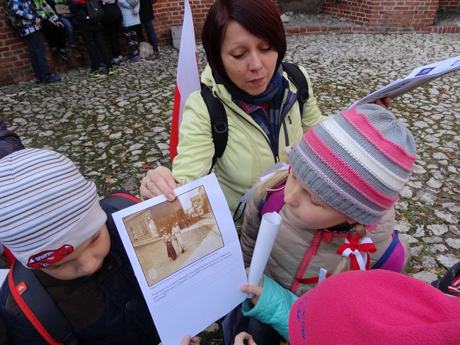 Gra terenowa "Śladami niepodległości"