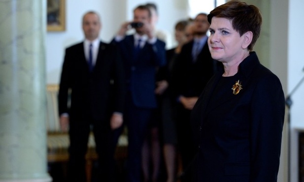 Cameron i Orban gratulują Szydło