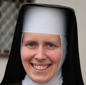 Siostra Dominika lubi chwile, gdy św. Wiktoria przybywa do ich kościoła