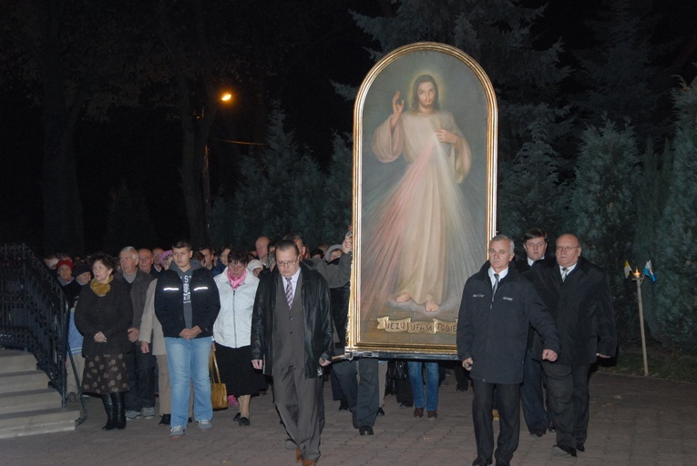 Nawiedzenie w parafii pw. Ducha Świętego w Mielcu
