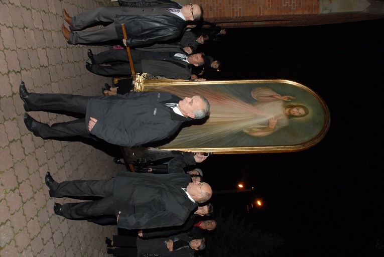 Nawiedzenie w parafii pw. Ducha Świętego w Mielcu