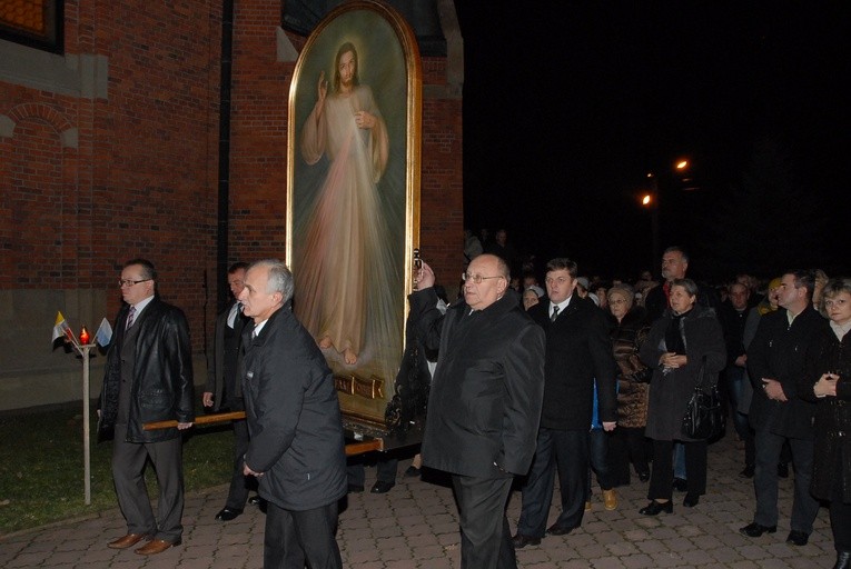 Nawiedzenie w parafii pw. Ducha Świętego w Mielcu