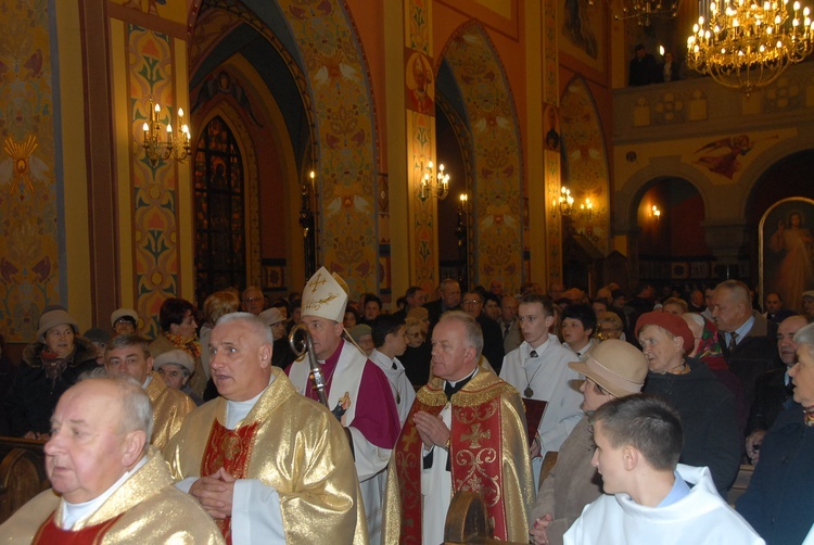 Nawiedzenie w parafii pw. Ducha Świętego w Mielcu