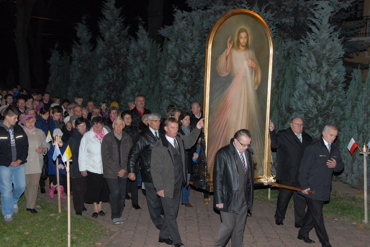 Nawiedzenie w parafii pw. Ducha Świętego w Mielcu