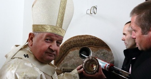 Dzieło ofiarnych serc