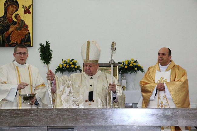 Konsekracja kościoła św. Jana Pawła II w Krzeszowicach