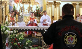 W Eucharystii uczestniczyli także motocykliści z tarnowskiej "Watahy"