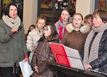  Goście z Ukrainy śpiewali w Borusowej polskie pieśni religijne i patriotyczne