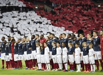 Wembley zaśpiewało Marsyliankę