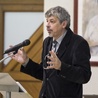 Prof. Ptasznik z KUL mówił o różnicy między poszukiwaniami religijnymi i duchowymi