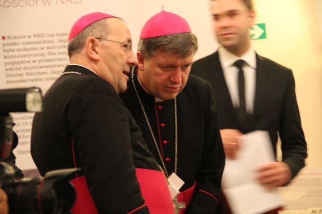 Obrazki z wystawy...