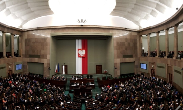 PiS spieszy się z ustawą o TK