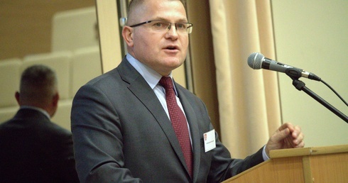 Dr Rogalski apeluje o pomoc Polakom na Litwie