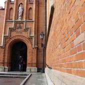 Od 13 grudnia 2015 roku do 20 listopada 2016 roku Brama Miłosierdzia będzie otwarta m.in. w tarnowskiej katedrze