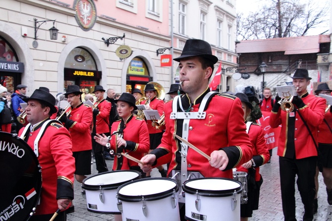 Marsz na otwarcie bazy rodzin Szlachetnej Paczki 2015