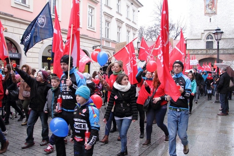 Marsz na otwarcie bazy rodzin Szlachetnej Paczki 2015