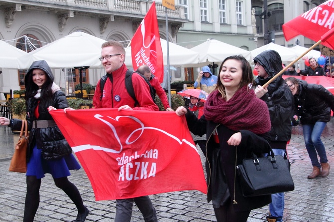 Marsz na otwarcie bazy rodzin Szlachetnej Paczki 2015