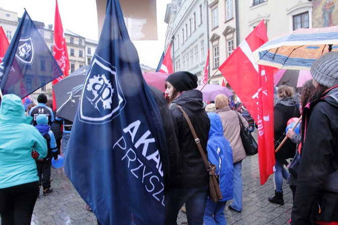 Marsz na otwarcie bazy rodzin Szlachetnej Paczki 2015