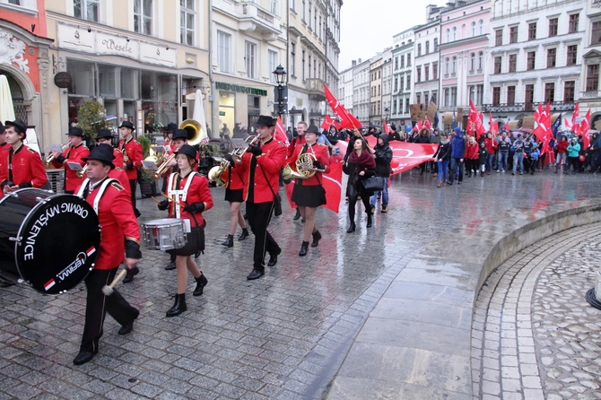 Marsz na otwarcie bazy rodzin Szlachetnej Paczki 2015