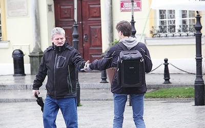  Ewangelizatorzy przekonują darłowian, że warto przygotować się na czas łaski