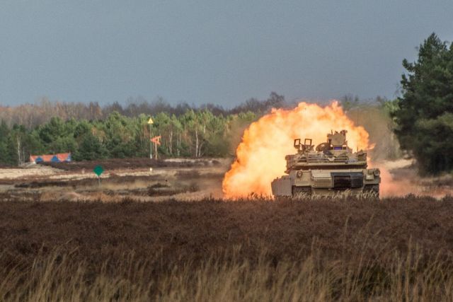 Generał NATO w Świętoszowie