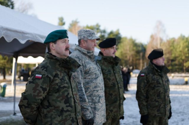 Generał NATO w Świętoszowie