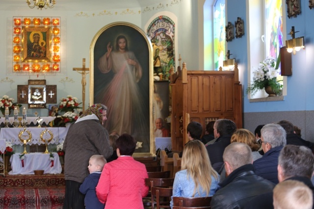 Znaki Miłosierdzia w Kiczorze-Nieledwi