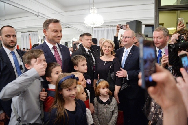 Duda spotkał się z chińską Polonią