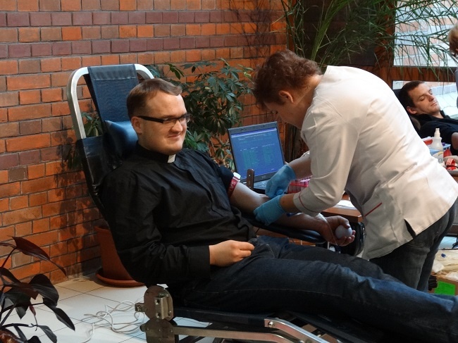Akcja krwiodawstwa w krakowskim seminarium