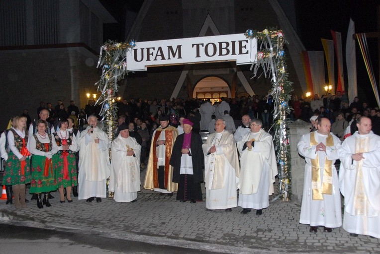 Oczekiwanie na obraz w Jodłowniku