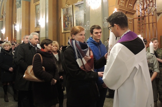 Jubileuszowe świece już w parafiach