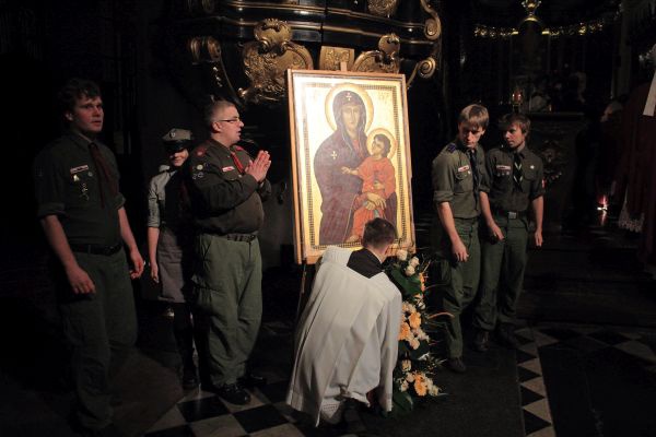 Powitanie symboli ŚDM i Eucharystia na rozpoczęcie Adwentu