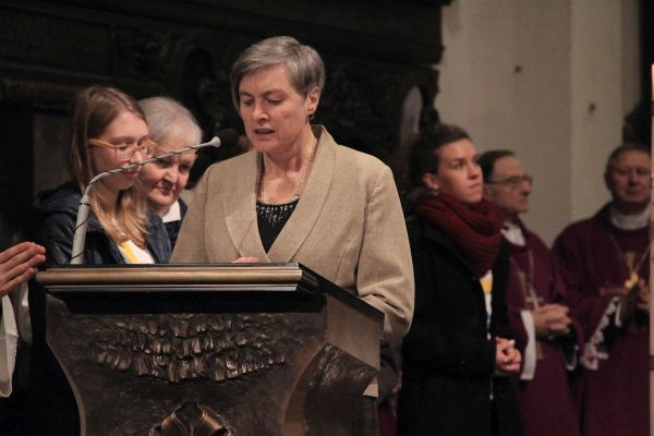 Powitanie symboli ŚDM i Eucharystia na rozpoczęcie Adwentu