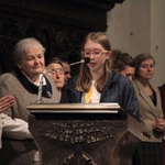 Powitanie symboli ŚDM i Eucharystia na rozpoczęcie Adwentu