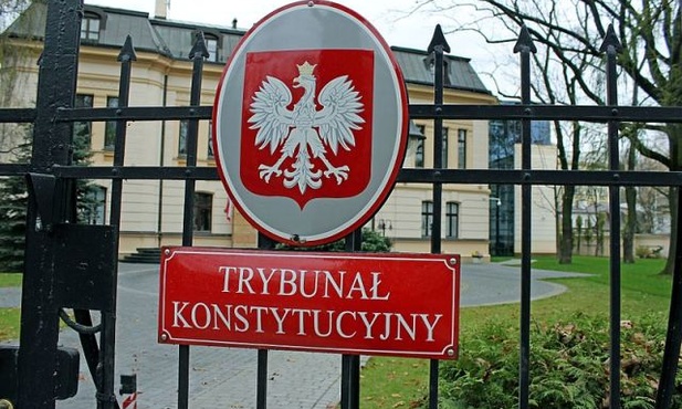 TK: Rozprawa odwołana!